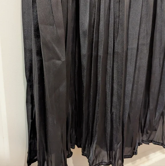 Zara Black Pleated Detail Maxi Dress Keyhole Tie XS - Picture 6 of 9